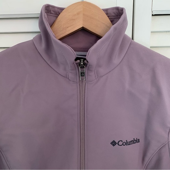 Columbia Women’s Softshell Jacket Small Purple Lilac Full Zip Pockets Gorpcore - Picture 3 of 13